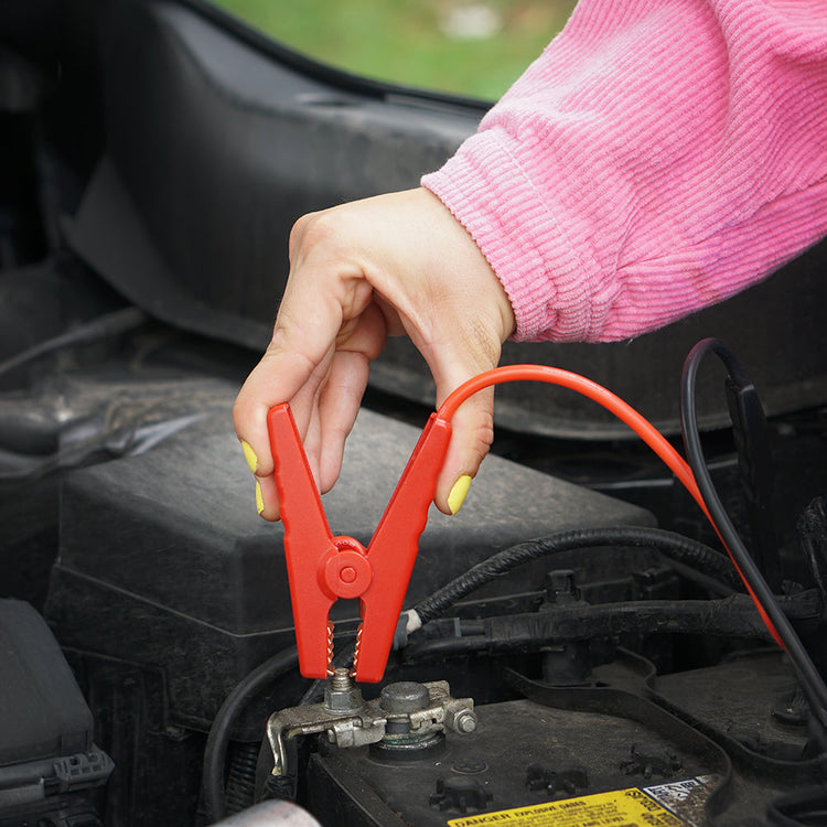 Vehicle Jump Starter, Flashlight & Power Bank