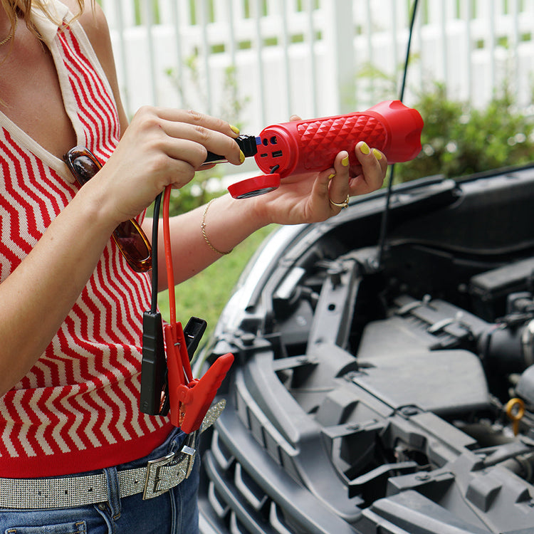 Vehicle Jump Starter, Flashlight & Power Bank